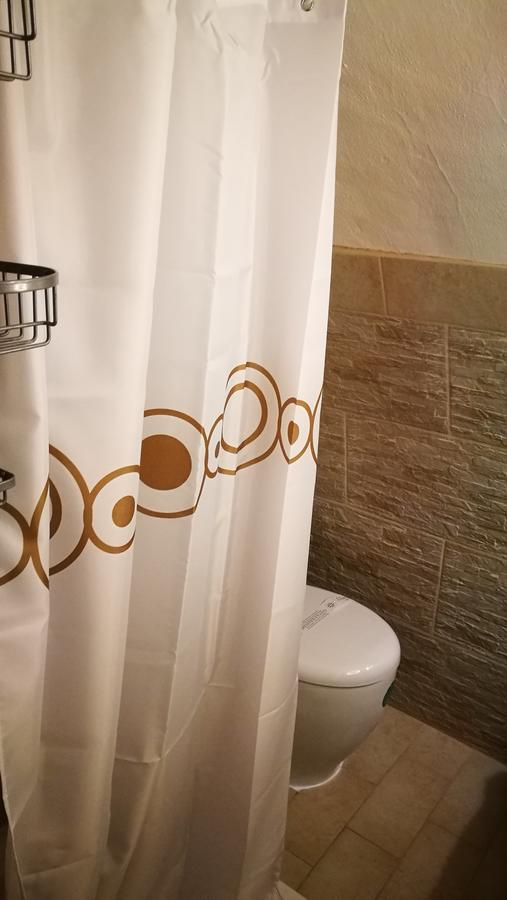 Domus Vinaria Bed & Breakfast เนเปิลส์ ภายนอก รูปภาพ